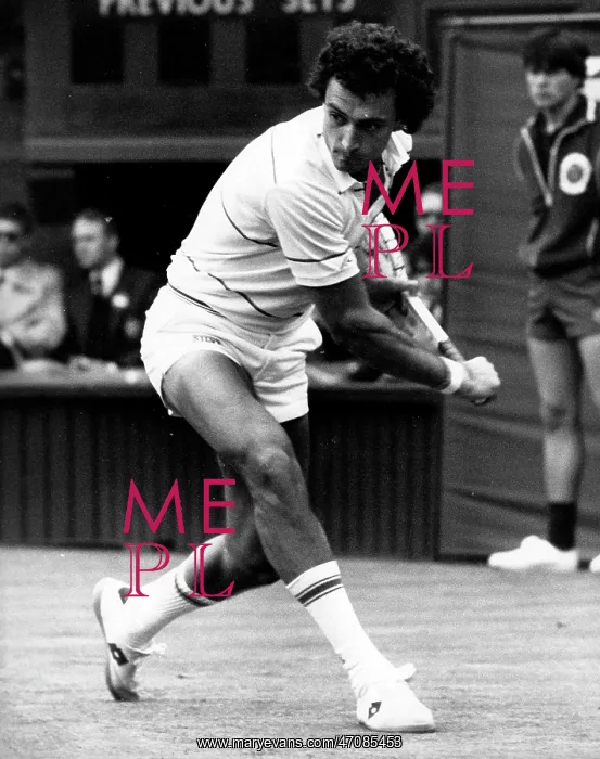 : Tennis Player Jose Luis Clerc : Tennis Player Jose Luis Clerc
