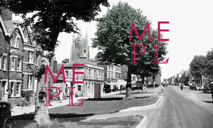  : Tenterden, High Street c1955