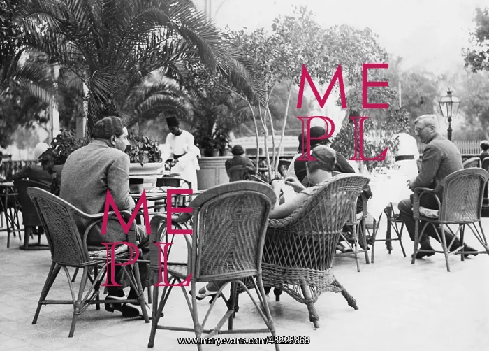 : Terrace of the Continental-Savoy in Cairo, 1920s : Terrace of the Continental-Savoy in Cairo, 1920s