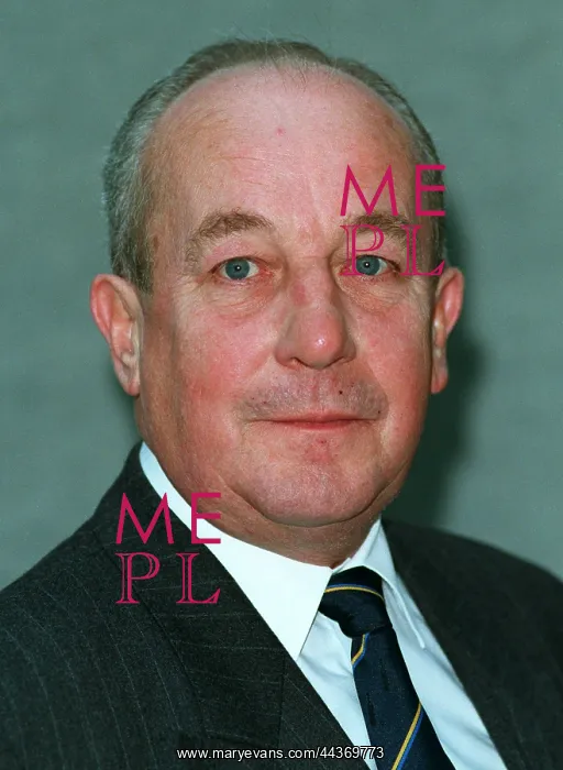  : Terry Patchett MP