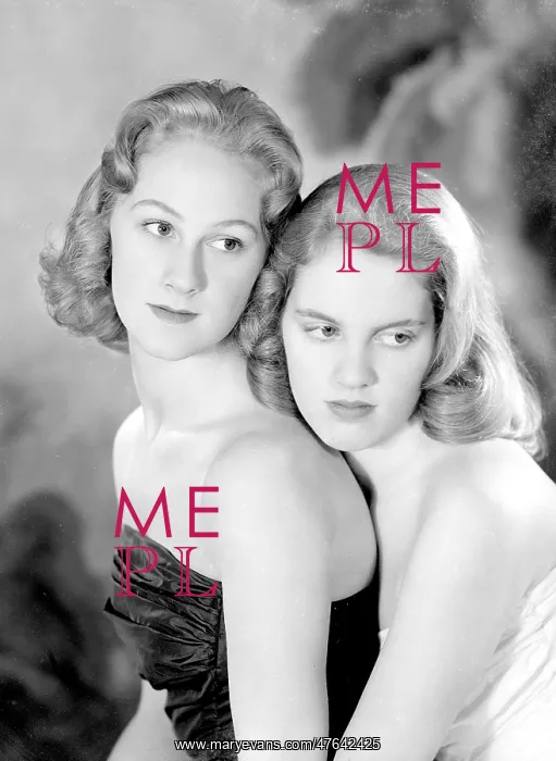  : Tessa and Marina Kennedy