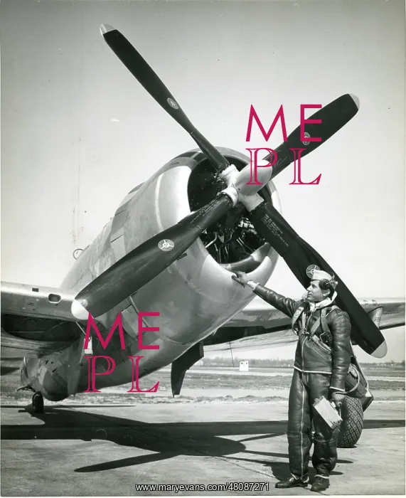 : Test pilot Gerard Demunk - front of Curtiss-Wright propeller : Test pilot Gerard Demunk - front of Curtiss-Wright propeller