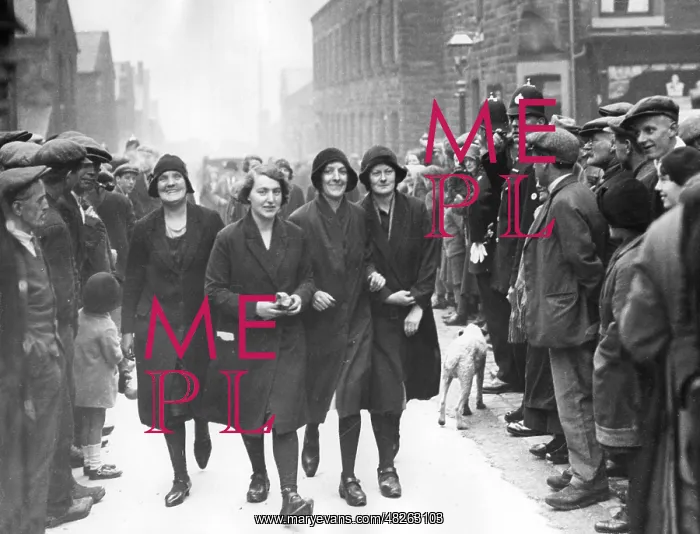 : Textile strike in Burnley, 1931 : Textile strike in Burnley, 1931