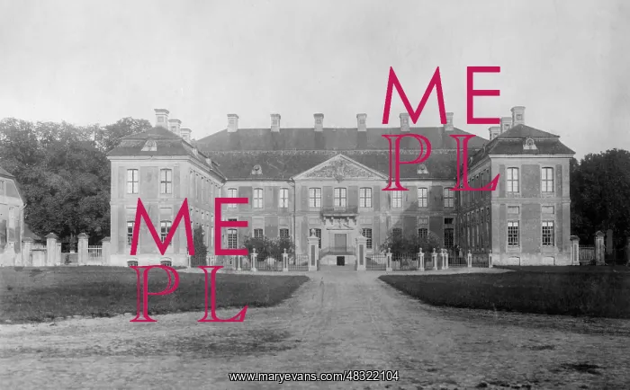 : Th Finckenstein Castle in West Prussia, 1911 : Th Finckenstein Castle in West Prussia, 1911