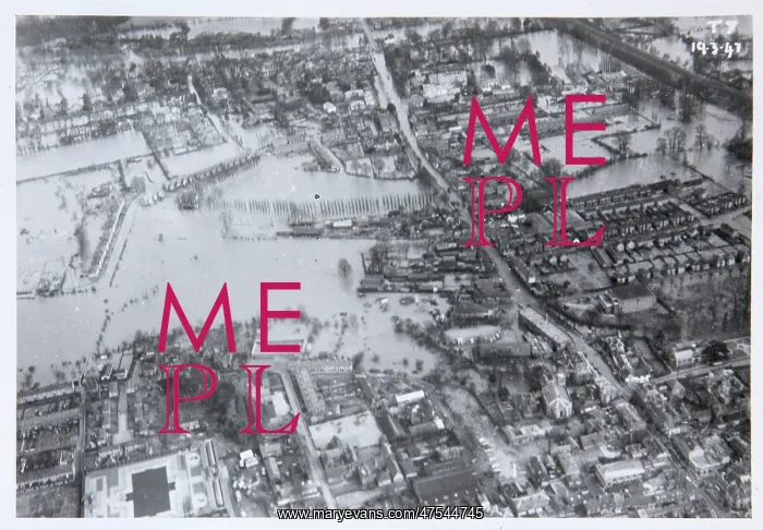  : Thames flooding 1947