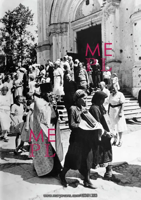 : Thanksgiving service in the occupied Russia, 1943 : Thanksgiving service in the occupied Russia, 1943