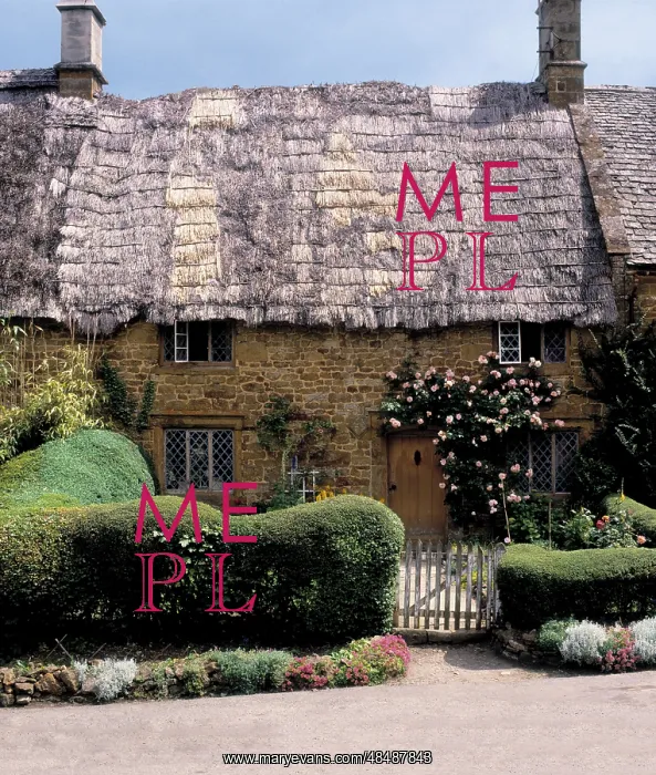  : Thatched House in Great Tew