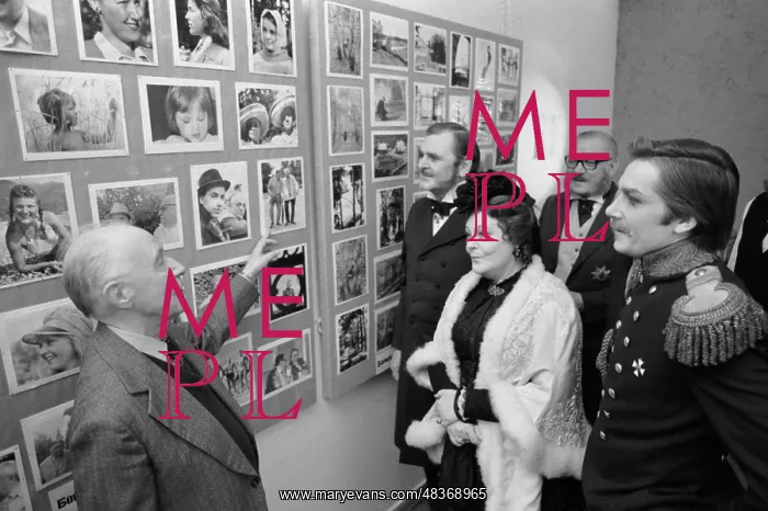 : Theater photo exhibition : Theater photo exhibition
