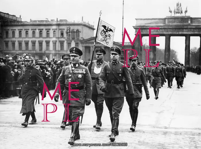 : Theodor Duesterberg at the Stahlhelm parade at the : Theodor Duesterberg at the Stahlhelm parade at the