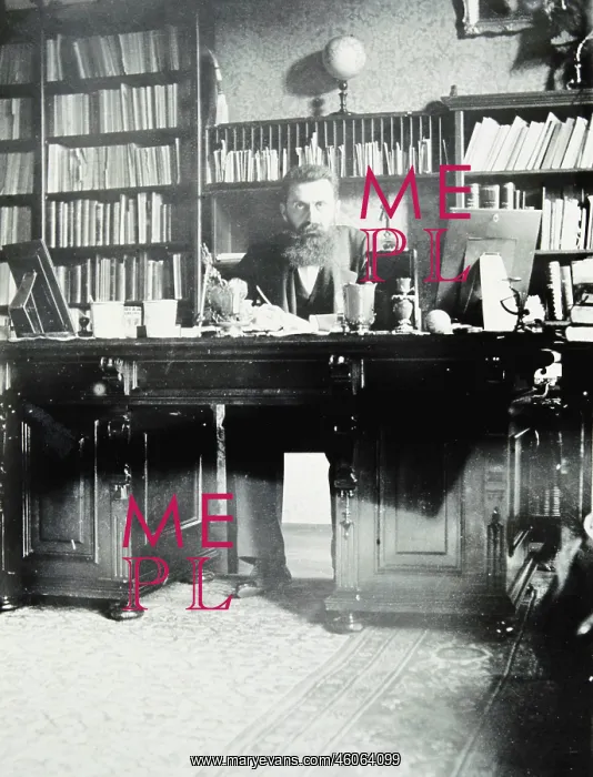 : Theodor Herzl on his desk in his study : Theodor Herzl on his desk in his study