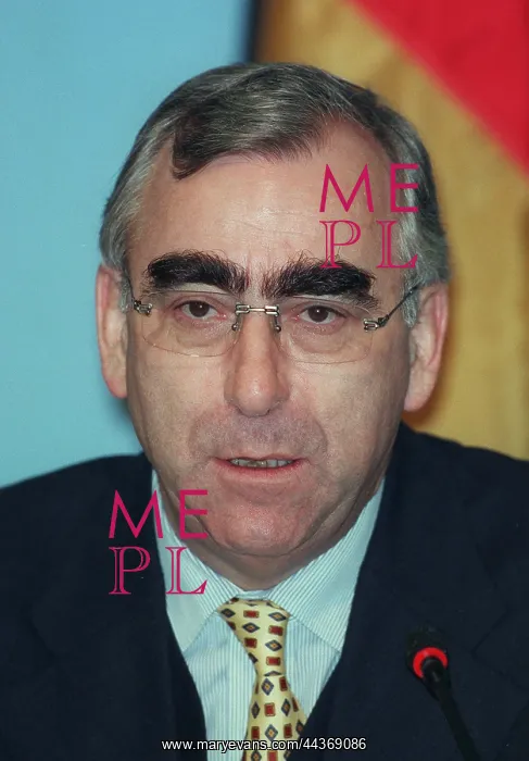  : Theodor Waigel
