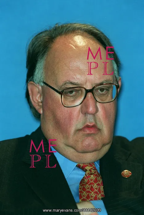  : Theodore Pangalos