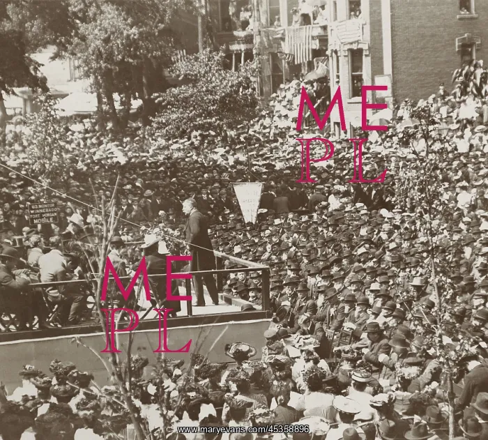 : Theodore Roosevelt on a platform speaking to a large : Theodore Roosevelt on a platform speaking to a large