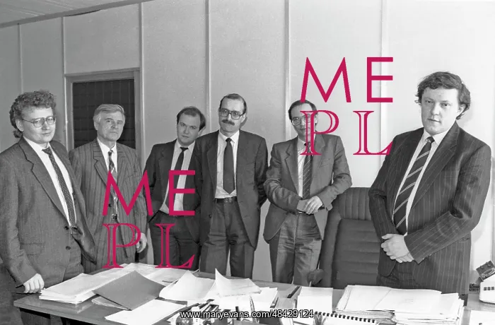 : Think tank EPICenter, 1992 : Think tank EPICenter, 1992