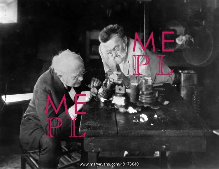 : Thomas Alva Edison : Thomas Alva Edison