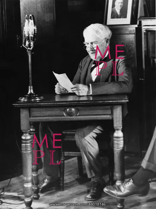 : Thomas Alva Edison in his library, 1928 : Thomas Alva Edison in his library, 1928