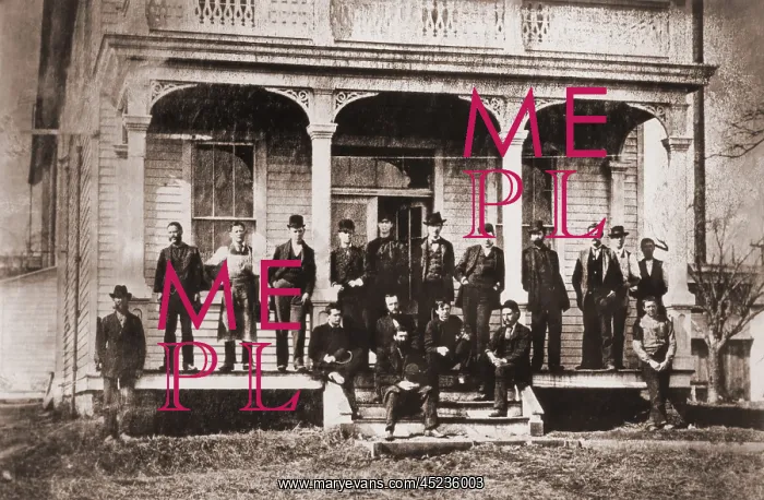 : Thomas Edison with the engineers and technicians ? : Thomas Edison with the engineers and technicians ?
