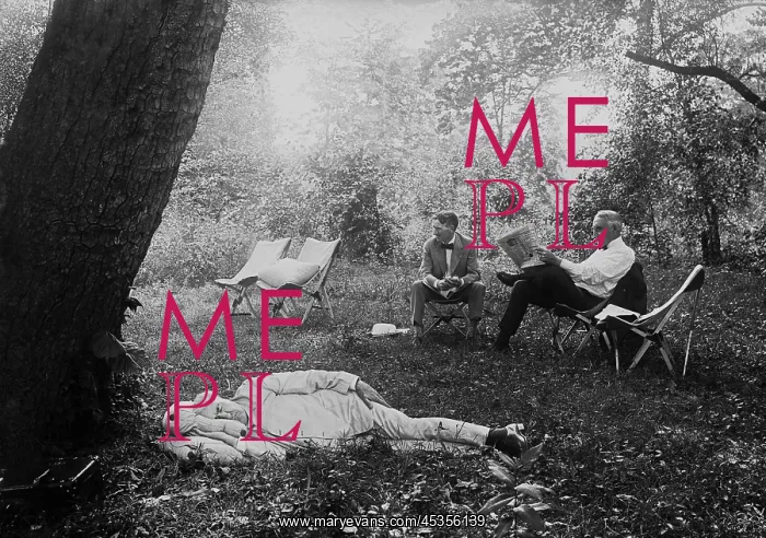 : Thomas Edison naps under a tree, on July 19, 1921 : Thomas Edison naps under a tree, on July 19, 1921