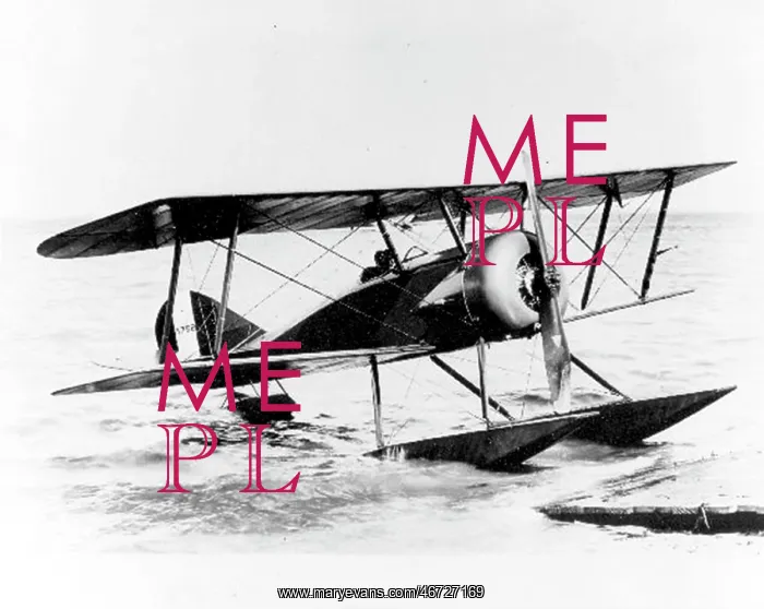 : Thomas Morse S-5 float equipped version of the S4 Four : Thomas Morse S-5 float equipped version of the S4 Four