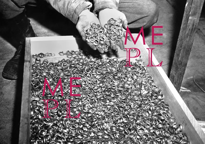 : Thousands of gold wedding rings removed from victims : Thousands of gold wedding rings removed from victims