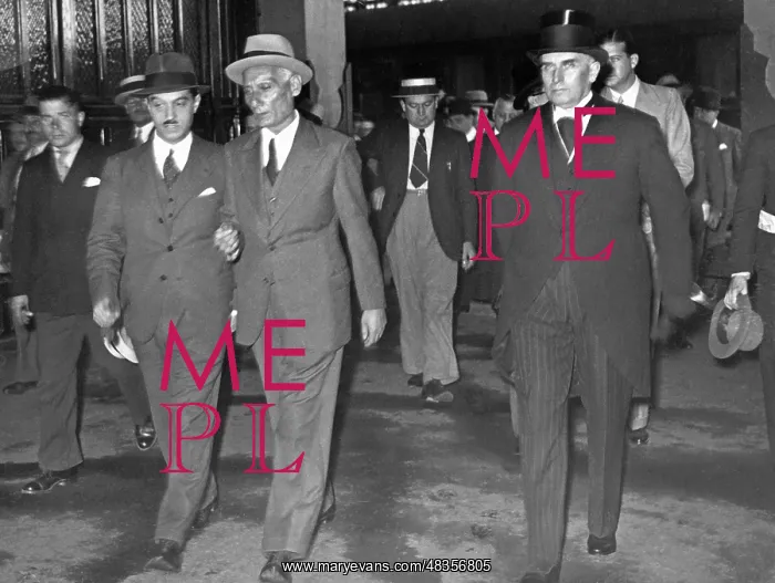 : Three-Power Conferences in Paris, 1935 : Three-Power Conferences in Paris, 1935