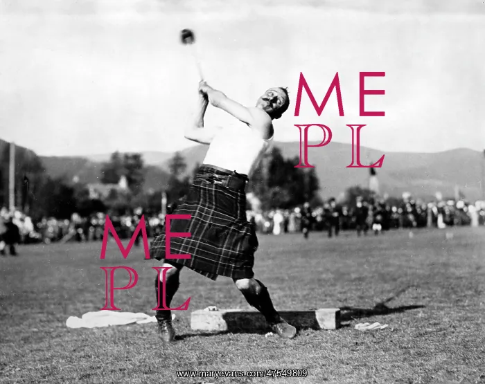 : Throwing the hammer, Braemar Highland Games : Throwing the hammer, Braemar Highland Games
