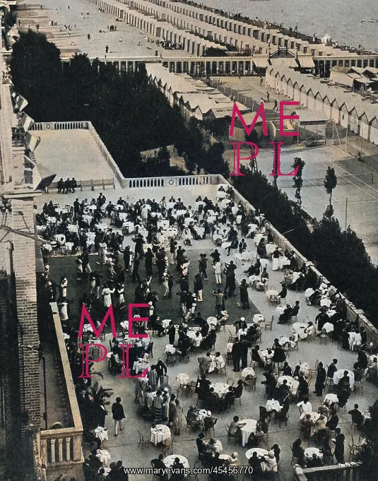 : A Ths Dansant at a Lido hotel, 1925 : A Ths Dansant at a Lido hotel, 1925