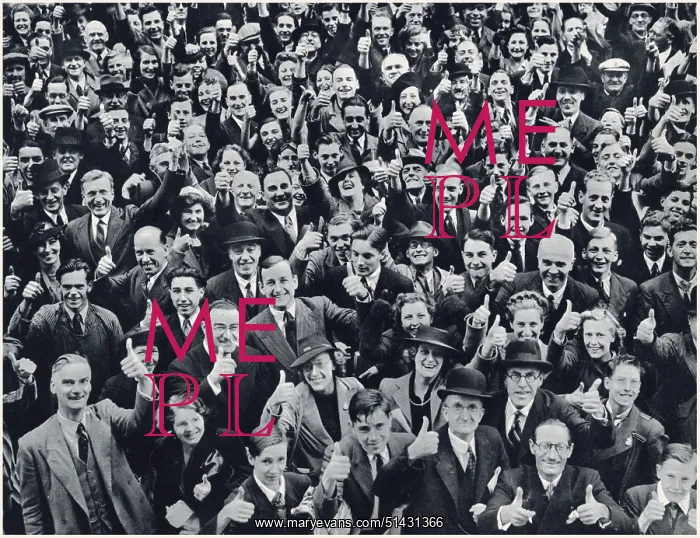  : Thumbs up from bombed Londoners during the Blitz
