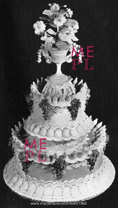 : Two Tier Wedding Cake : Two Tier Wedding Cake