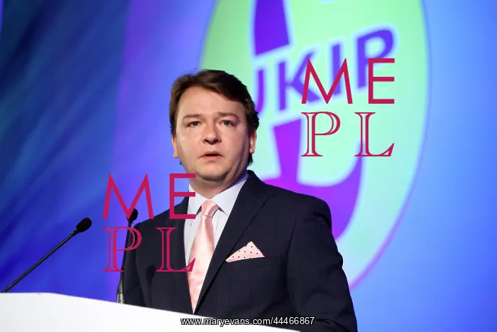 : Tim Aker Mep : Tim Aker Mep