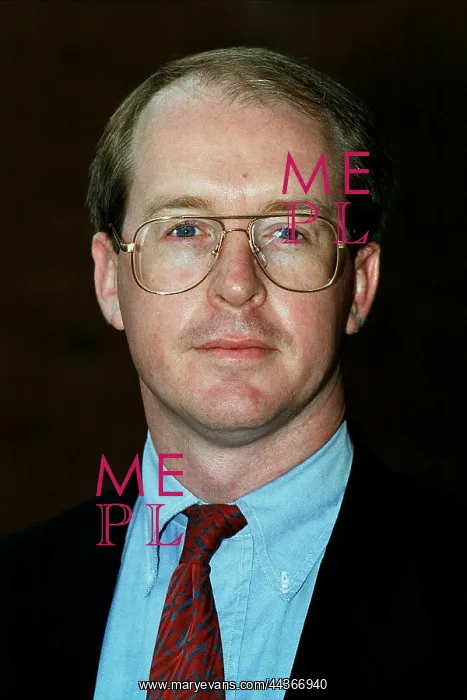  : Tim Devlin