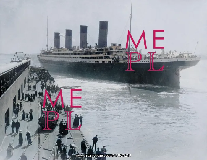 : Titanic leaving Southampton : Titanic leaving Southampton