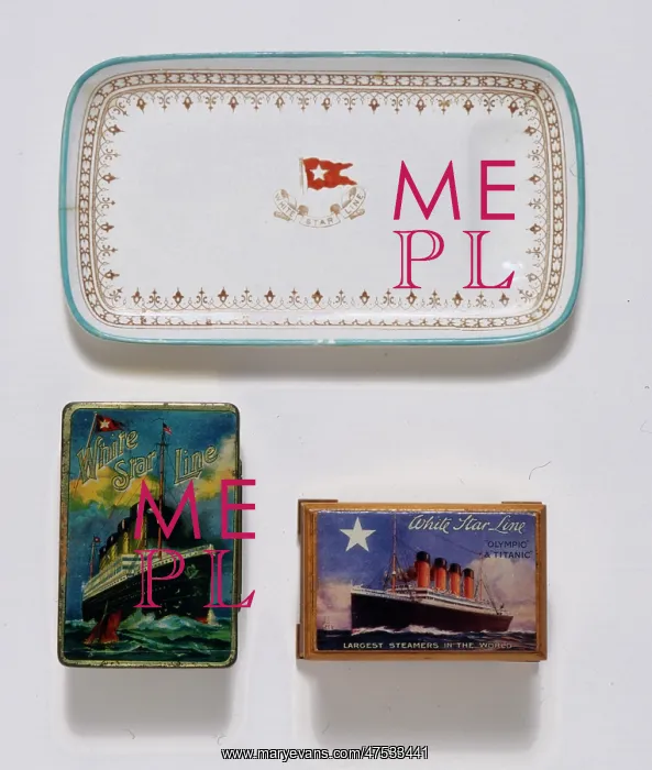 : Titanic plate and two cards : Titanic plate and two cards