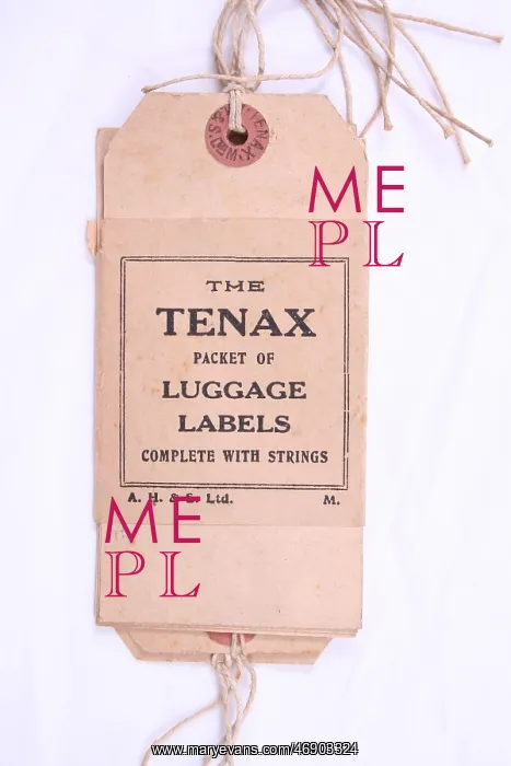 : TME Tenax packet of stringed luggage labels : TME Tenax packet of stringed luggage labels