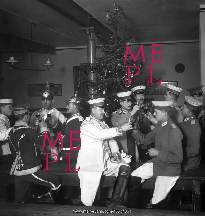 : Toast to the New Year in a barracks in Berlin, 1910 : Toast to the New Year in a barracks in Berlin, 1910