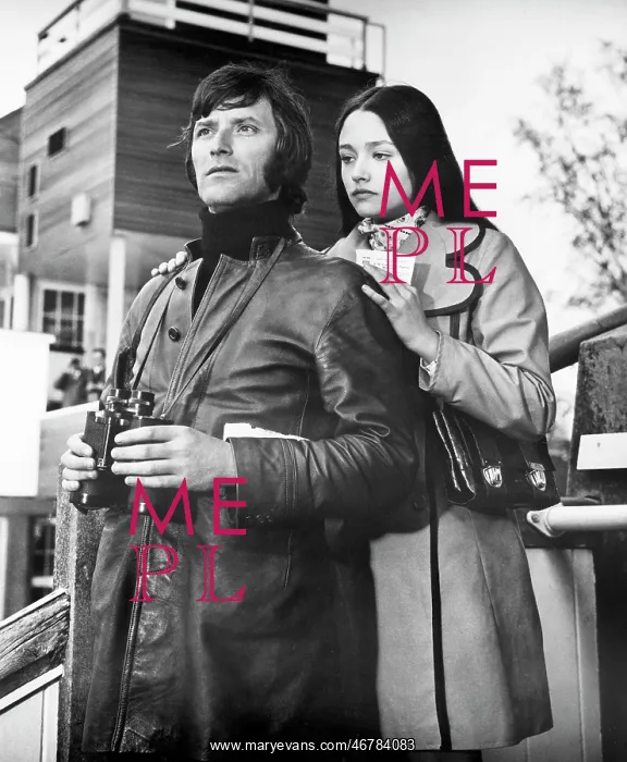 : Tom Bell - Olivia Hussey : Tom Bell - Olivia Hussey