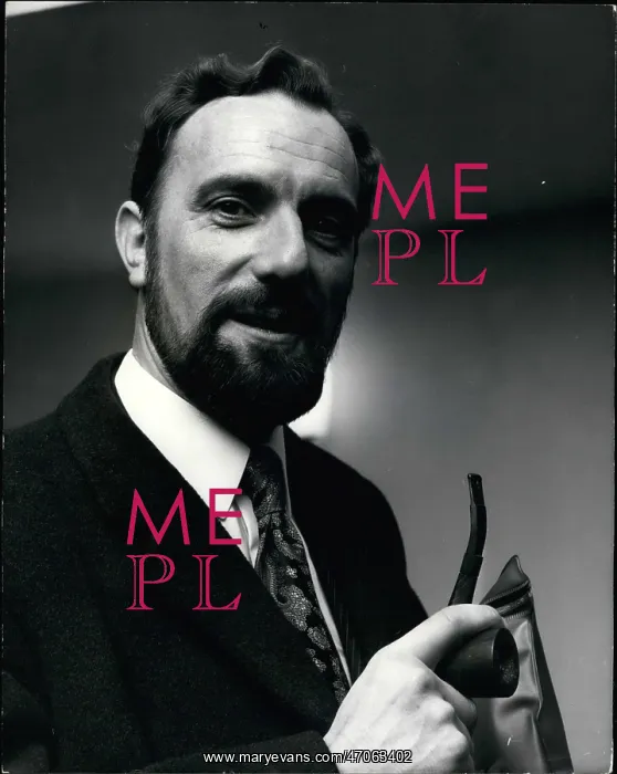: Tom Fleming, Scottish actor and BBC commentator : Tom Fleming, Scottish actor and BBC commentator