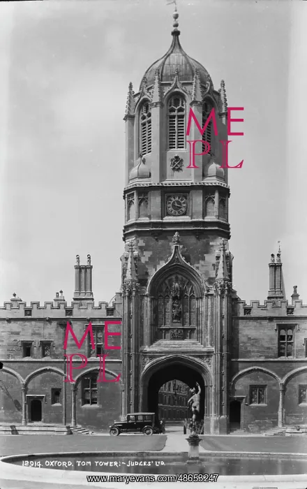 : Tom Tower at Christ Church, Oxford : Tom Tower at Christ Church, Oxford