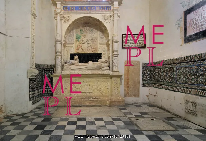 : Tomb of the Bishop of Bastidas, Catedral Nuestra : Tomb of the Bishop of Bastidas, Catedral Nuestra