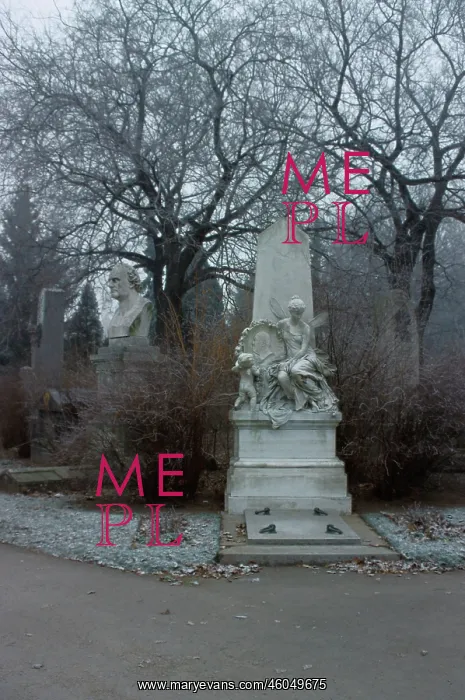 : Tomb at the central cemetery in Vienna : Tomb at the central cemetery in Vienna