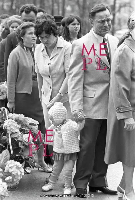 : Tomb of the Unknown Soldier in Moscow, 1968 : Tomb of the Unknown Soldier in Moscow, 1968