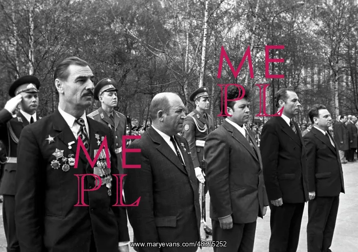 : Tomb of the Unknown Soldier in Moscow, 1975 : Tomb of the Unknown Soldier in Moscow, 1975