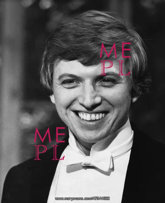 : Tommy Steele, English entertainer : Tommy Steele, English entertainer