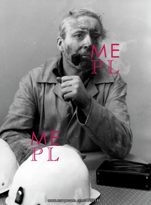 : Tony Benn, Energy Secretary, after going down a mine : Tony Benn, Energy Secretary, after going down a mine