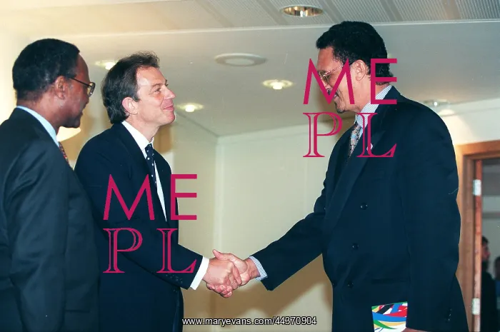 : Tony Blair Greets Kenny : Tony Blair Greets Kenny