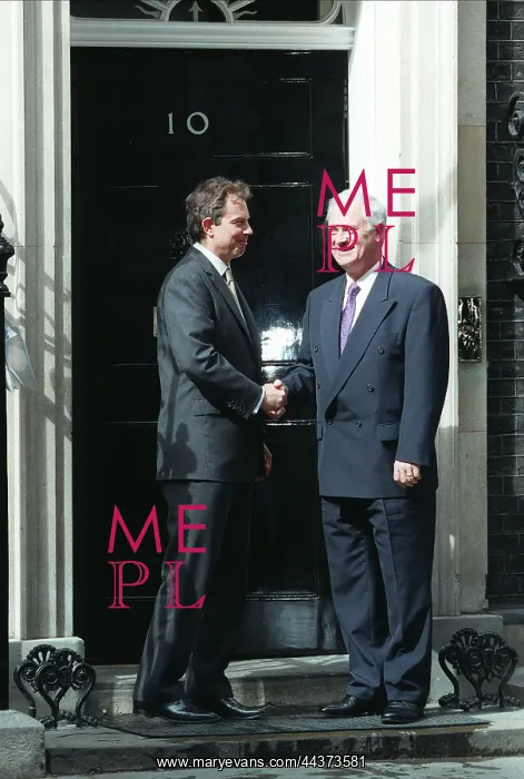: Tony Blair Pm Greets John : Tony Blair Pm Greets John