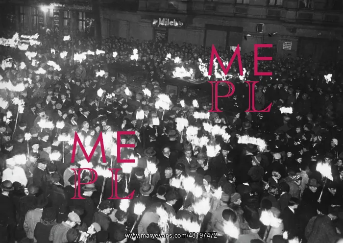 : Torchlight procession in Berlin, 1933 : Torchlight procession in Berlin, 1933