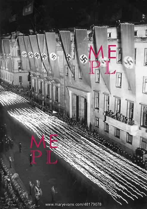 : Torchlight procession in honor of Adolf Hitler's birthday, 1 : Torchlight procession in honor of Adolf Hitler's birthday, 1