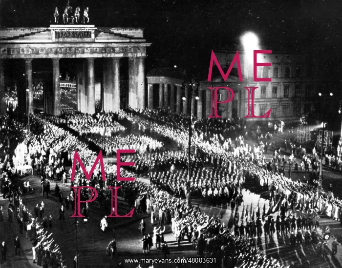  : Torchlight procession to the seizure of power in Horst Wess