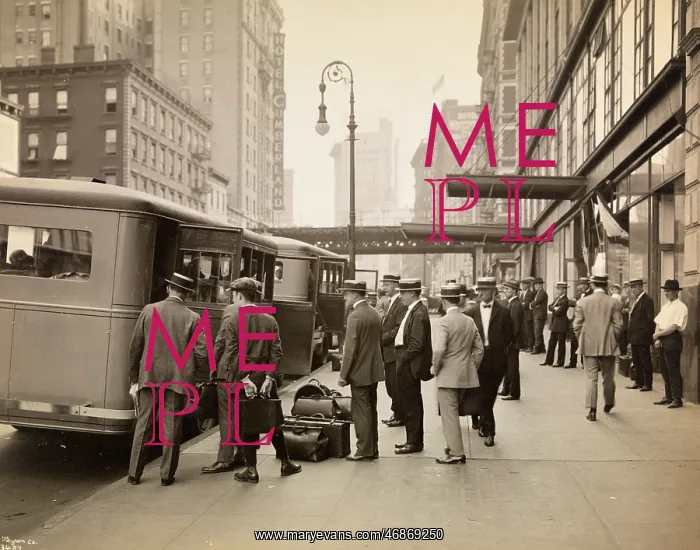 : Tour bus, 1920s : Tour bus, 1920s